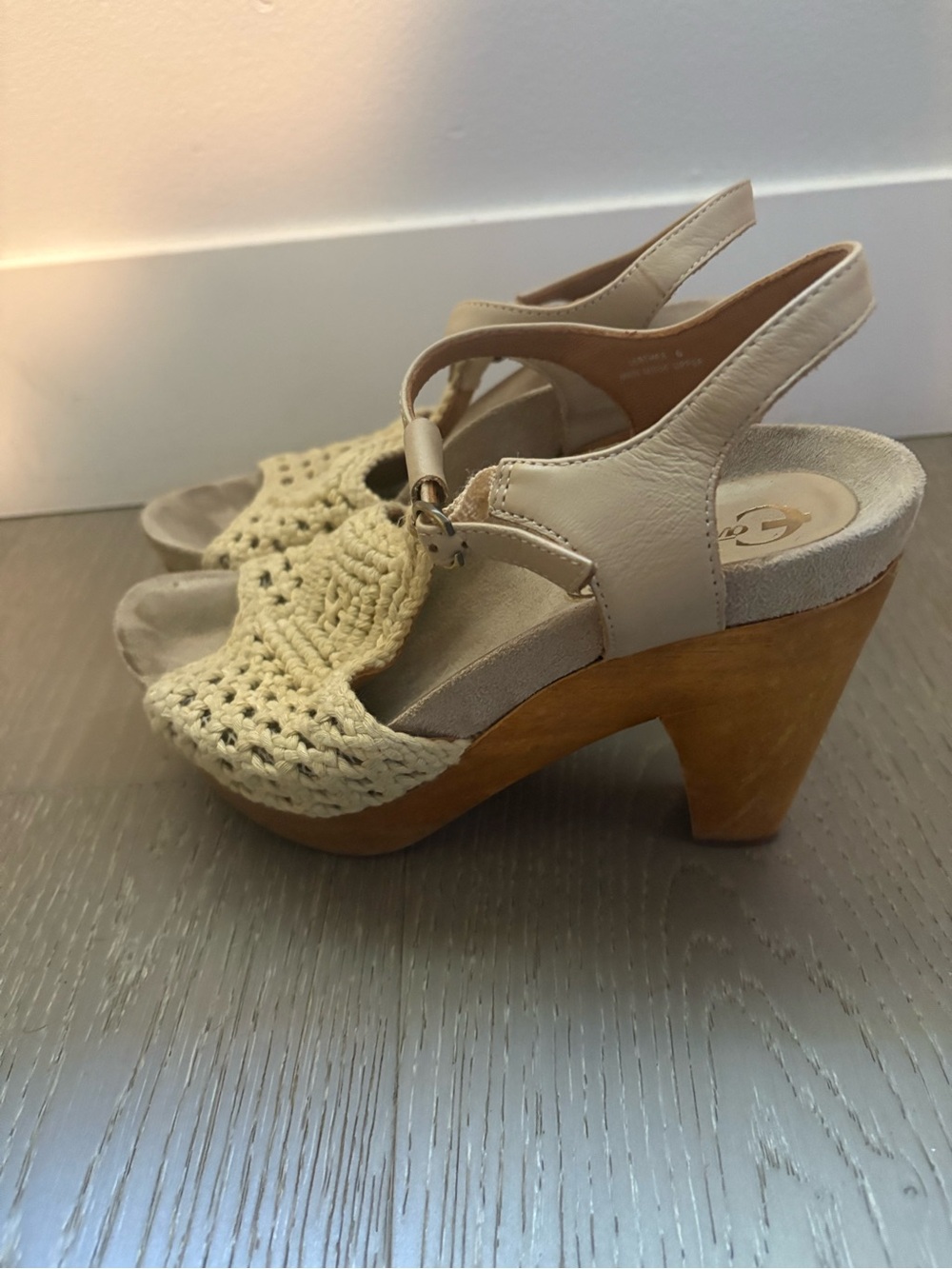 Women’s Vintage Cream Crochet T-Strap Platform Sandals - Picture 6 of 7